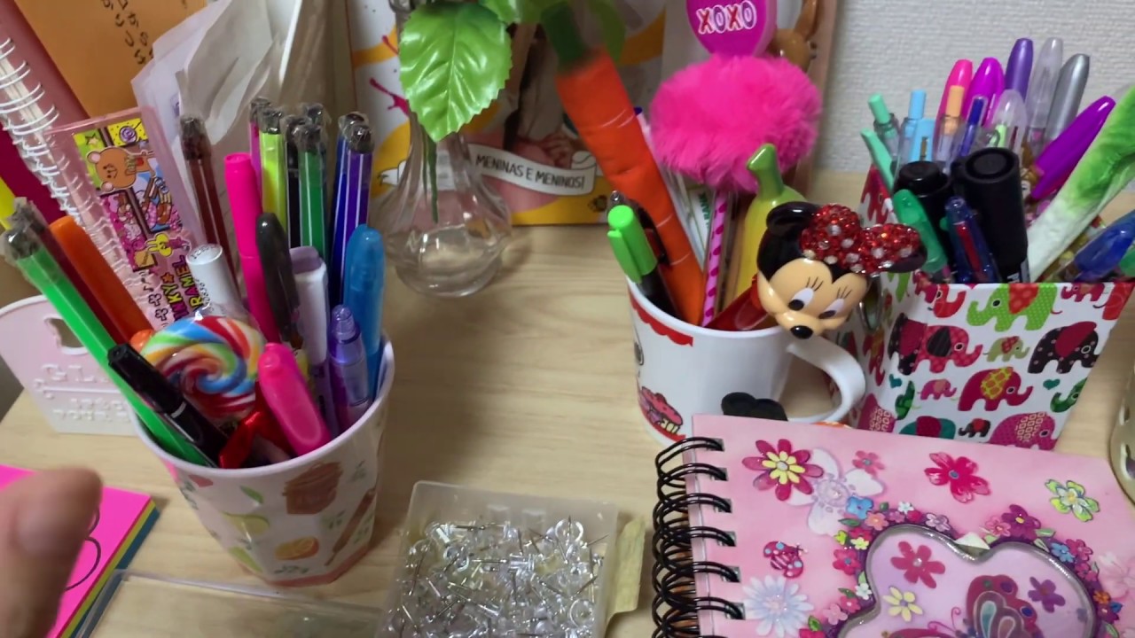 ASMR Tour pela minha mesinha de estudo/trabalho