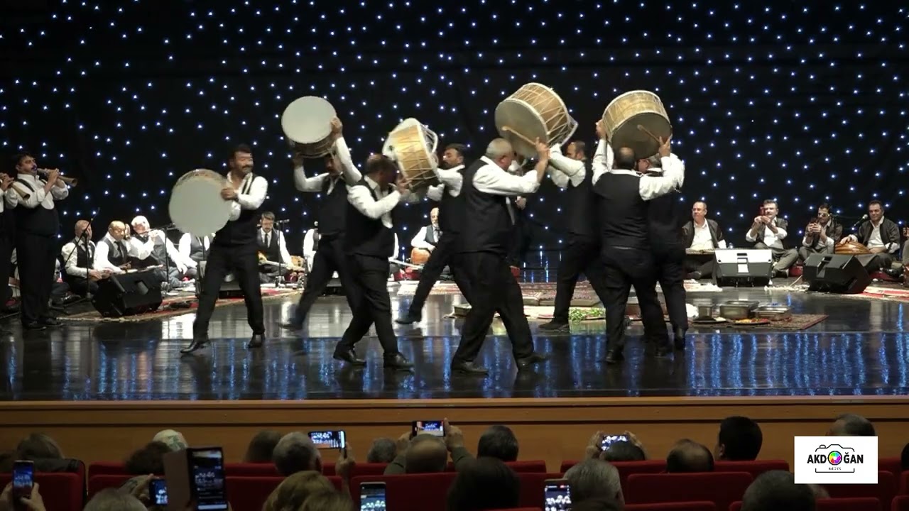 Abdallar Topluluğu - Oyun Havası & Davul Zurna Gösterisi