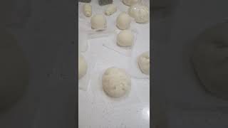 Banh Bao Recipe (Vietnamese Steamed Pork Buns)蒸肉包