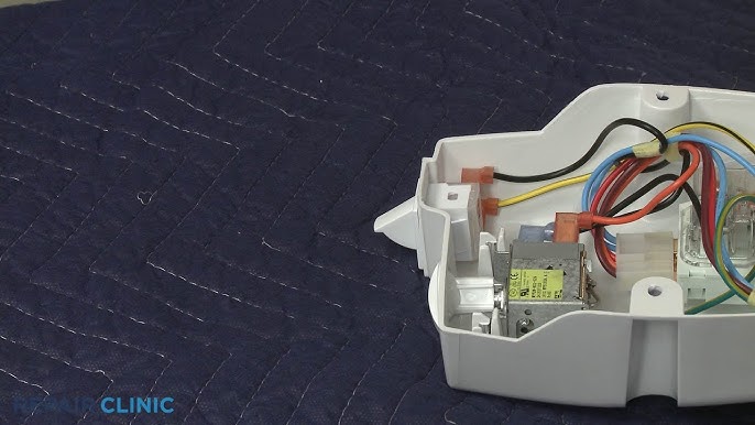 Frigidaire Refrigerator Light Socket Replacement - iFixit Repair Guide
