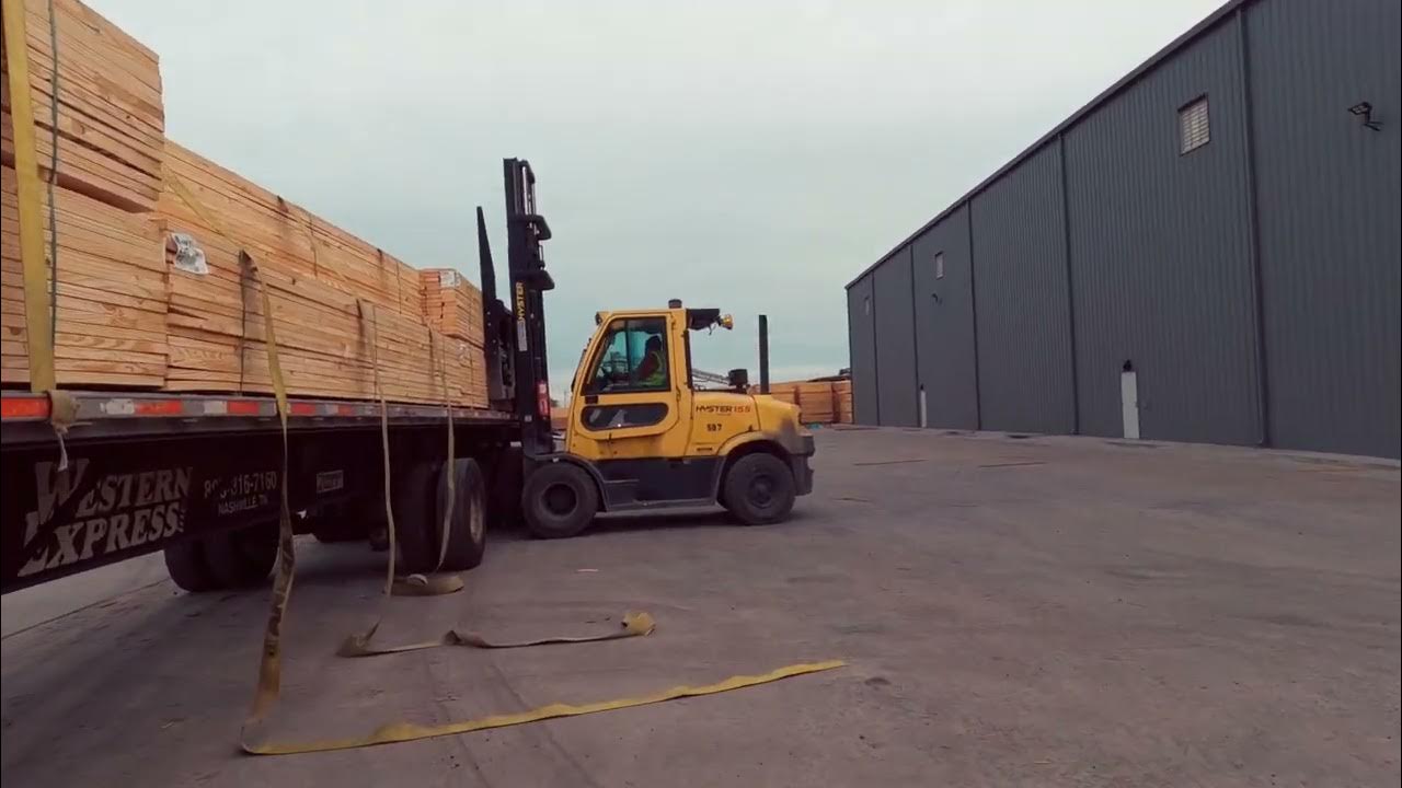 HOW TO STRAP A FLATBED LUMBER LOAD! YouTube
