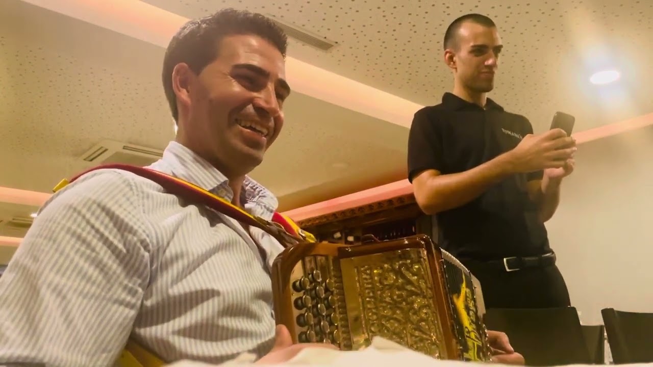 Borguinha de Braga :: Quem eu amo não me quer (voz - Zé de Braga) :: Amares (Cantigas & Desgarradas)