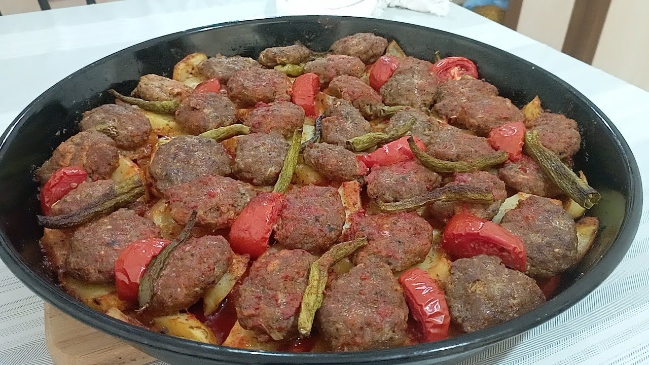 Fırıda Köfte Patates Tarifi Kolay Pratik Lezzetli