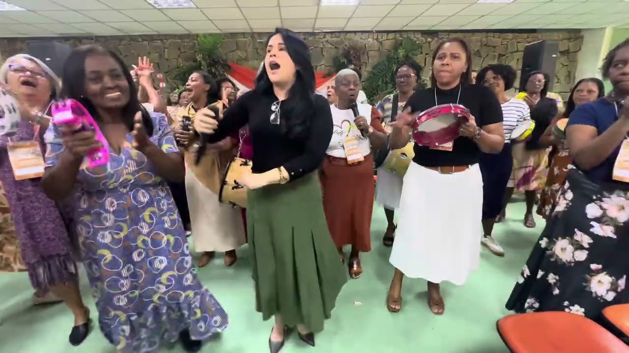 Maior é aquele que te guarda! Deus faz 🔥#corinhosdefogo