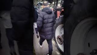 Tuga,,Potpuno Unisten Traktor Belarus Ispred Cacilenda