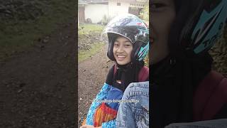 Download Lagu Duo jembriss selalu happy MP3