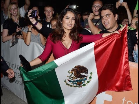 Video: Salma Hayek învață Argoul Mexican