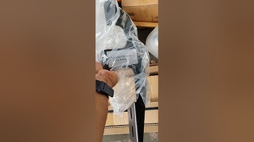 Rivian R1T running boards