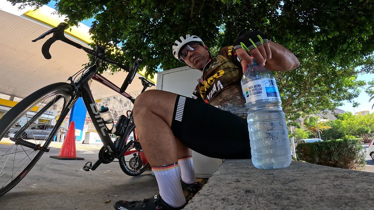 Rodando en la Avenida Anaga .Ciclismo Tenerife 