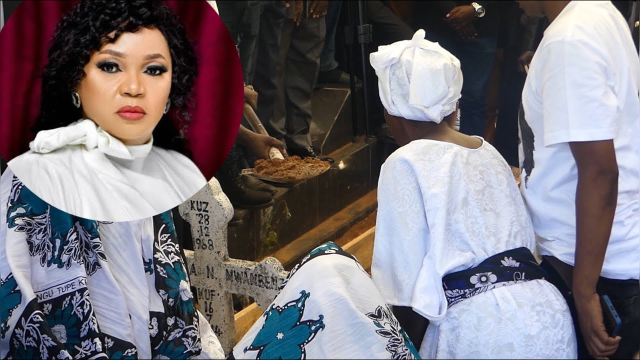 VIDEO: SIMANZI YATAWALA MWIGIZAJI GRACE MAPUNDA ALIVYOZIKWA KINONDONI, WATU WAFURIKA