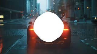 Tzanca Uraganu - Dimineata ma trezesc intr-un pat imparatesc [LIVE] (Music Video)