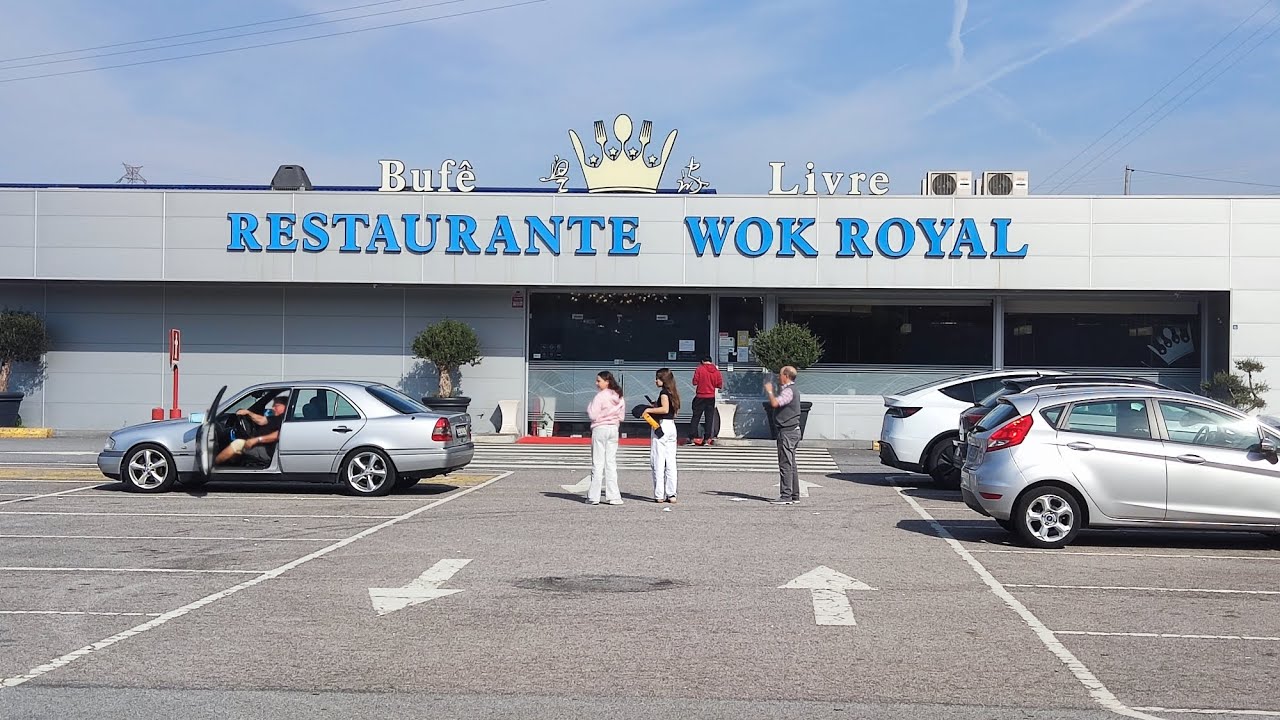 ALMOÇO NO WOK ROYAL E COMPRAS NO CONTINENTE. 