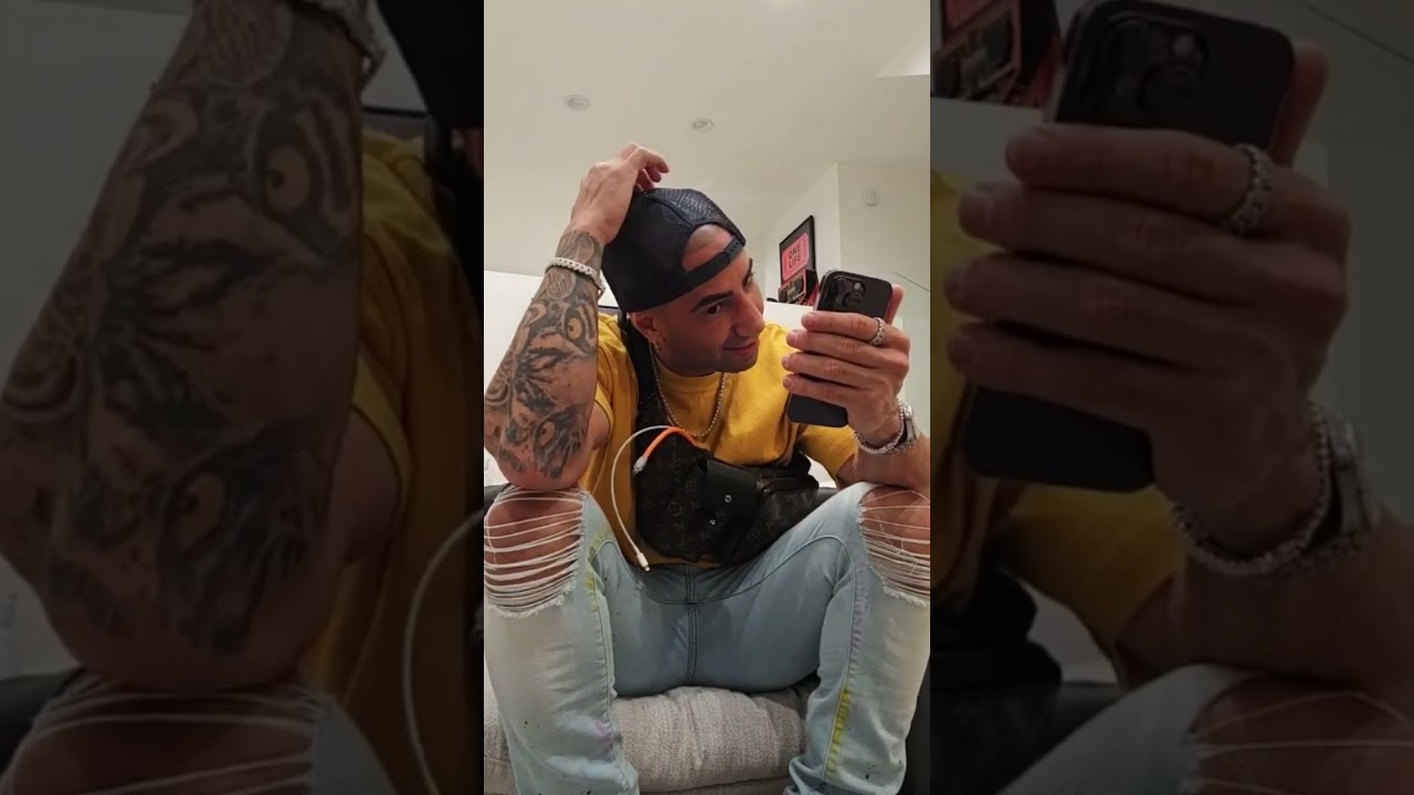 Adin Ross gives Fousey advice live on stream. 