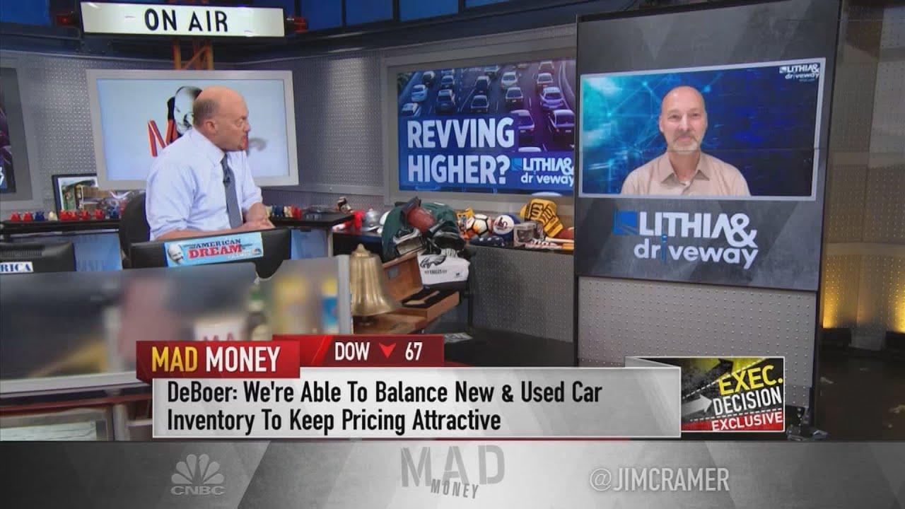 Lithia & Driveway CEO says he's hopeful vehicle supply will improve later this year
