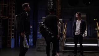 Famous Team Flash Meets H.R Net Worth