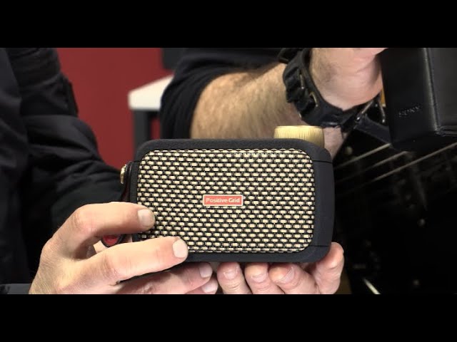  Positive Grid Spark GO 5W Ultra-Portable Smart Guitar