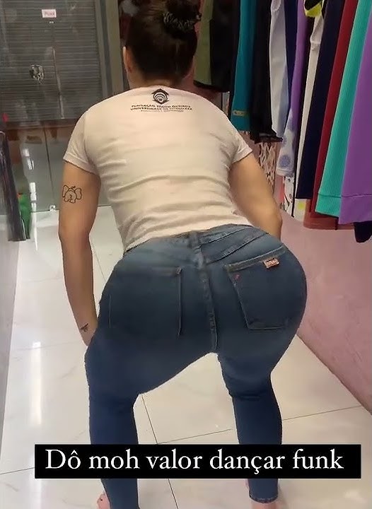 Rayssa Teixeira melo rebolando sua deliciosa bunda🍑🤤🔥