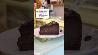 burnt cheesecake terrrrrrlumer 😍😍😍 #batamhits #cafebatam #batamhits #batamviral #burntcheesecake