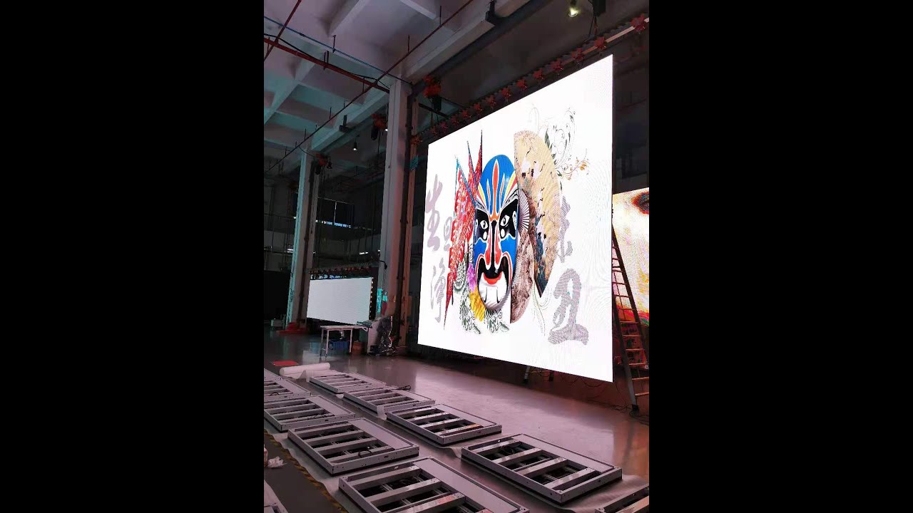 8K resolution outdoor LED screen