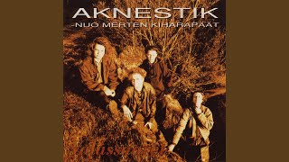 Miniatura del video "Aknestik - Nuotiolaulu"