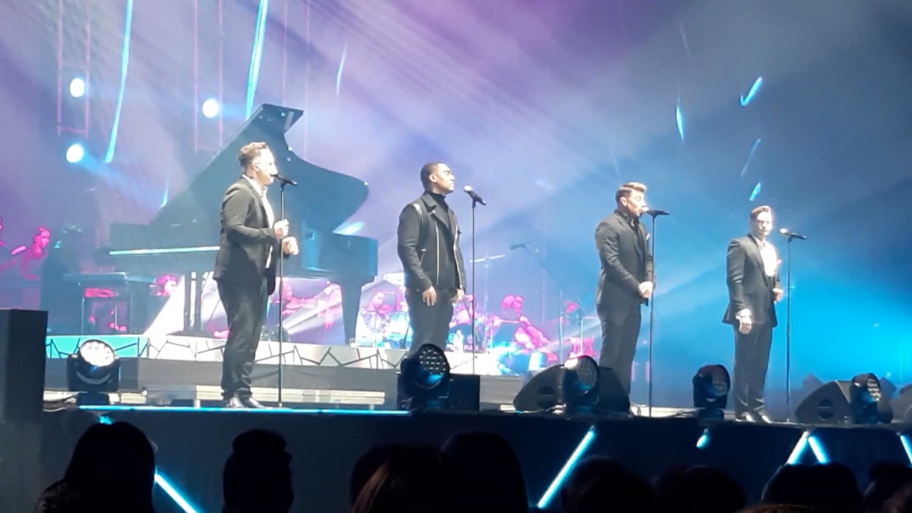 Blue - Breathe easy @BudapestArena Budapest 18 December 2021