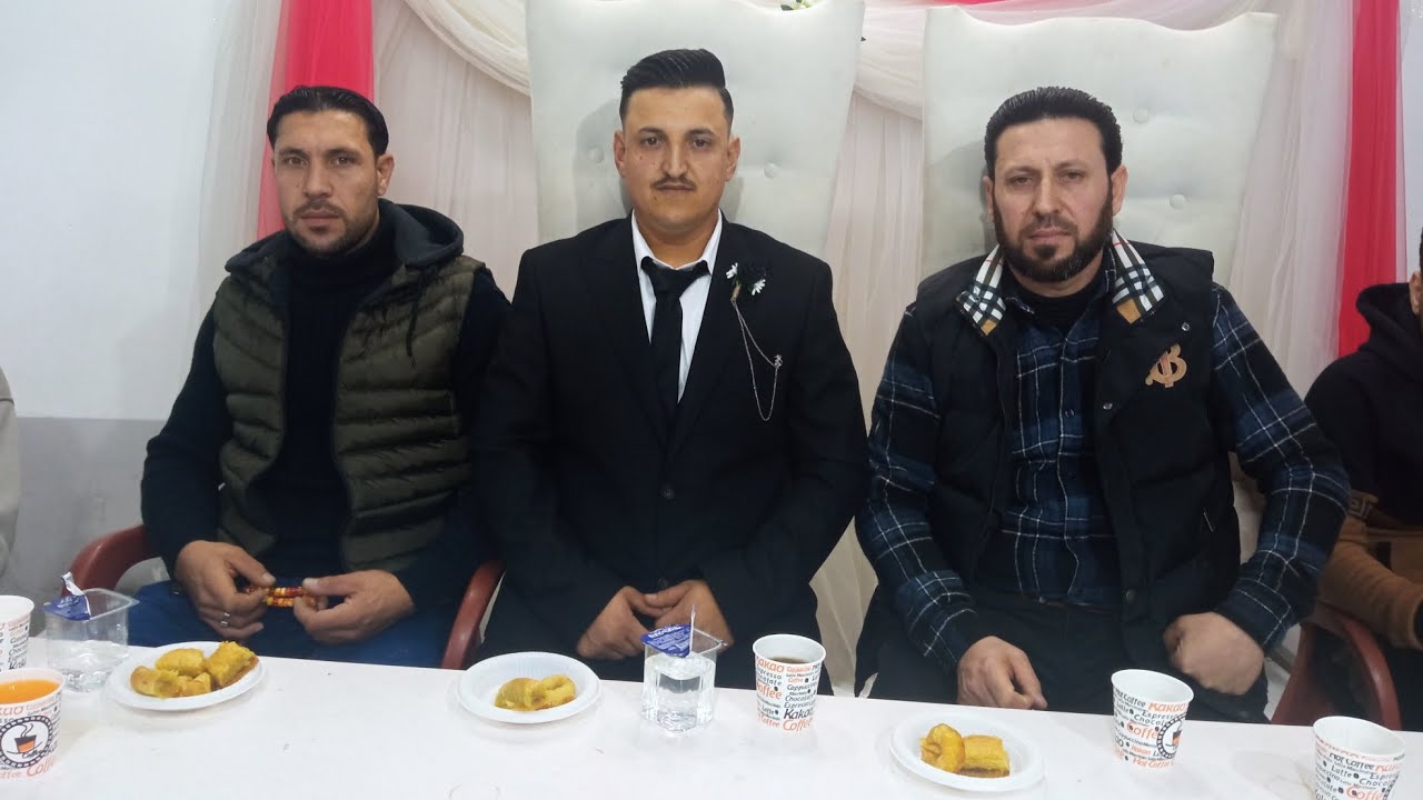 أفراح قزحل خطوبه العريس باكير سليمان باكير كل الشكر من والد العريس الى من شارك الفرح 🌹