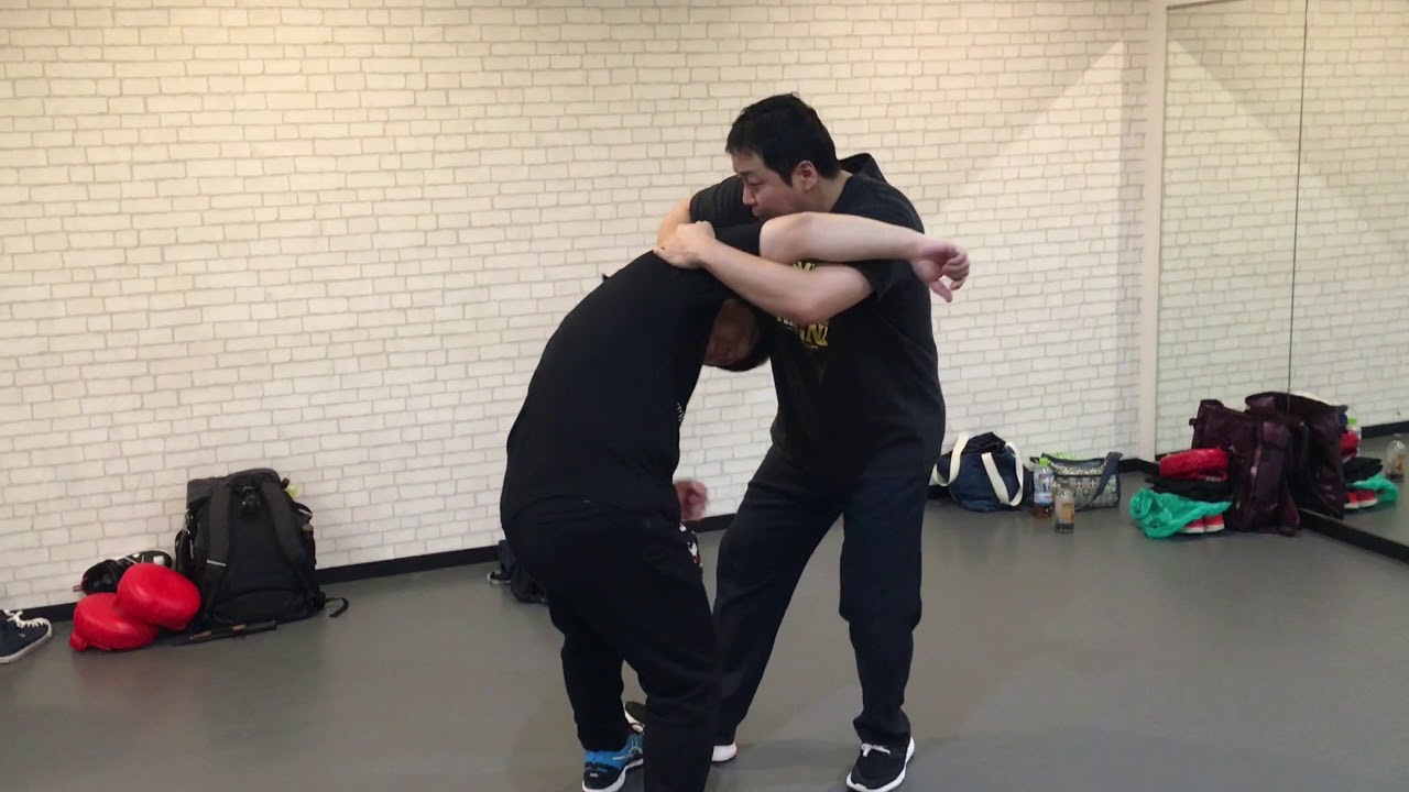 シラットのナイフテクニックや隠し武器ミニアックスなど 京都アーバンシラット週末練習会 ダイジェスト映像 Youtube