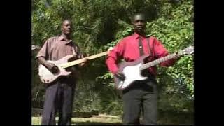 Hivi mwanadamu unapolinganisha_by Muungano Christian Choir