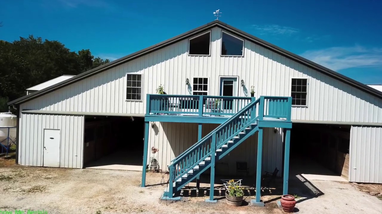 10.6 acre horse boarding/training barn with 24 stalls, indoor arena & 2 homes for sale- Troy Mo
