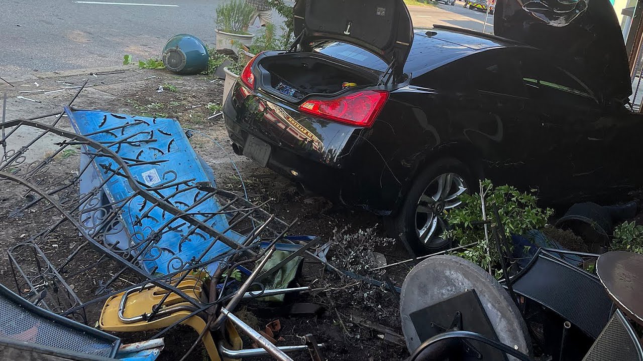 'He was lucky,' says art gallery owner of driver in Glenwood crash