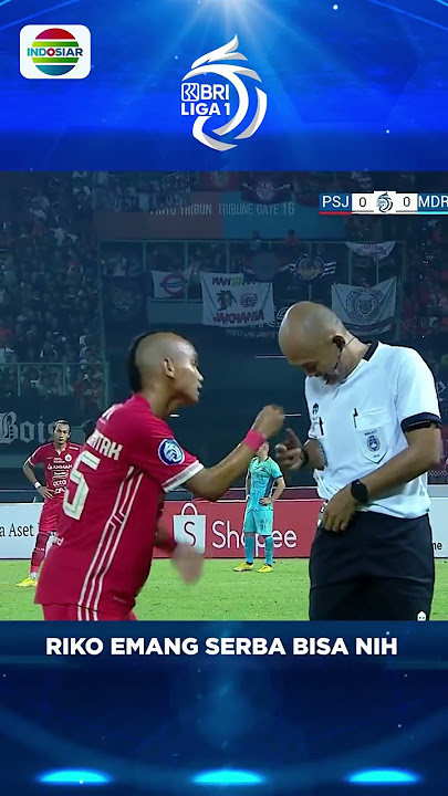 Wasit ketawa! Momen lucu Liga 1, Riko kasih tau wasit #shorts