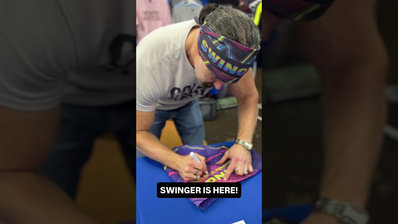 Джонни Свингер здесь, папочка! 