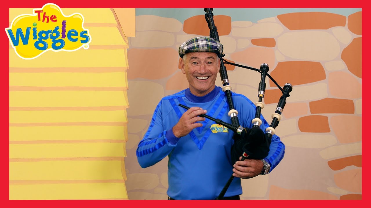 The Highland Games 🏴󠁧󠁢󠁳󠁣󠁴󠁿 Scottish Bagpipe Music for Children 🎶 The Wiggles