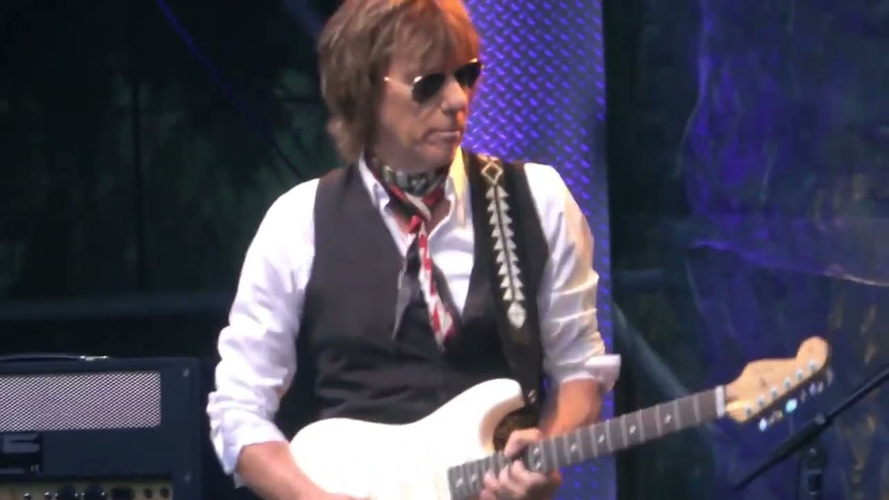 Jeff Beck | 2016-08-21 | Seattle WA - YouTube