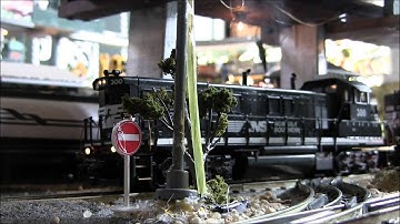 A MTH DCS 5X7 LAYOUT MOVIE