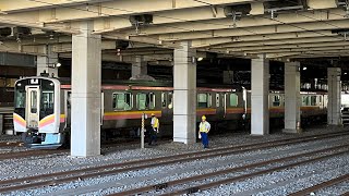 E129系新ニイA15編成 OM出場回送 回8775M 警笛鳴らして 大宮工場構内を発車するシーン