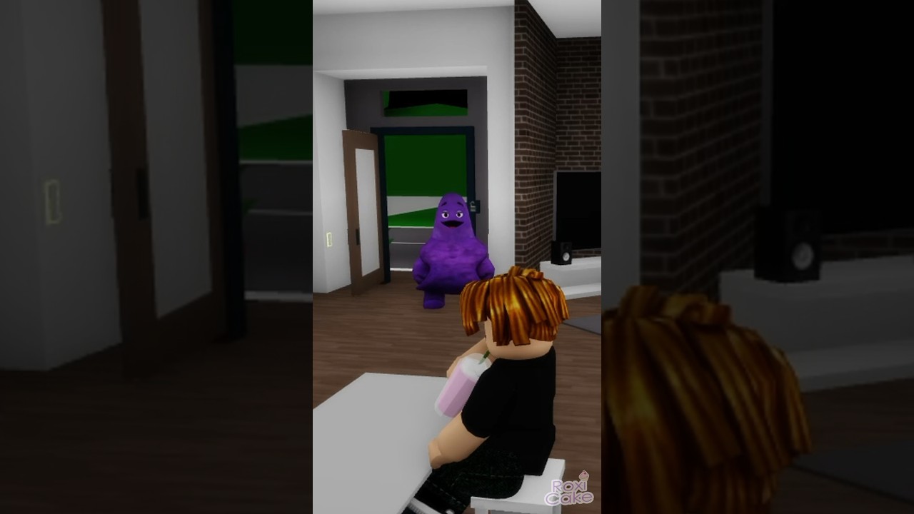 CUCARACHA VENDE GRIMACE SHAKES :D #SHORTS #ROBLOX #BROOKHAVEN