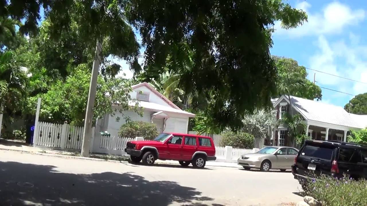 The Florida Keys, 5: Walking in Key West neighborhoods - YouTube