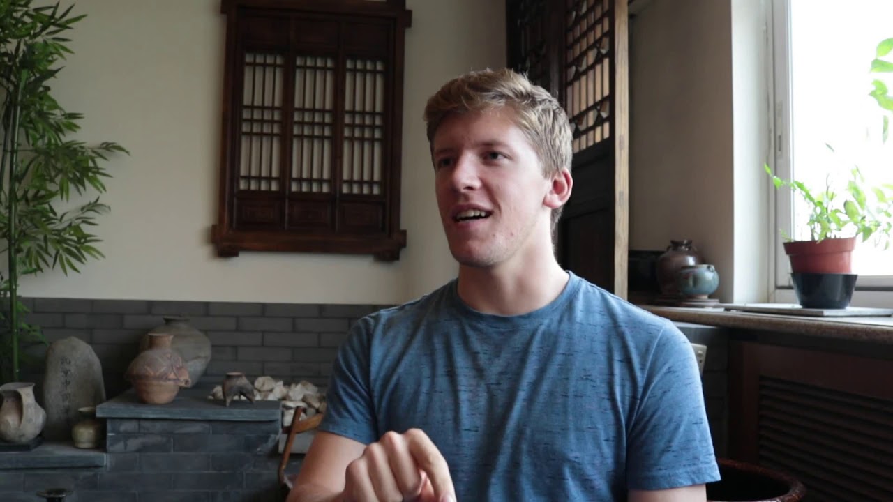 Apply to be an intern at the US Embassy in Beijing