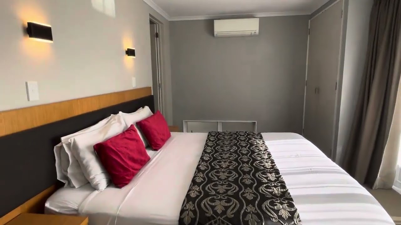 Parakai Springs Lodge