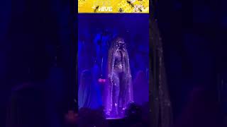 Celebrity #TeyanaTaylor creative director of #SummerWalker NEW set is definitely what FANS wanted! Profile