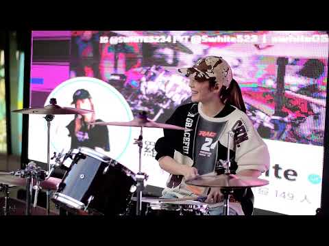 鄧紫棋 G.E.M. 《光年之外》街演 NOV | 羅小白 S.white