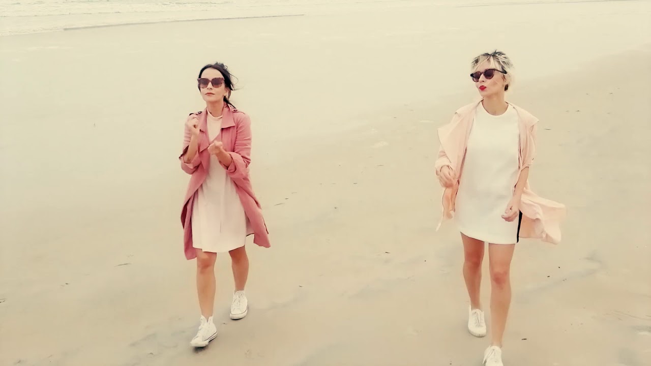 Watch Cassis - Contato (Clipe Oficial) on YouTube Watch Cassis - Contato (Clipe Oficial) on YouTube