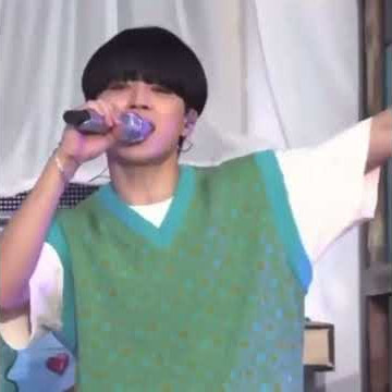 THEY PERFORMED FLY TO MY ROOM FOR THE FIRST TIME AND THE STAGE IS SO CUTE😍💜#bighit#bangtansonyeondan