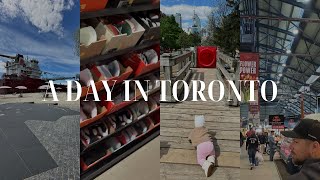 VLOG: spend the day with us in Toronto!