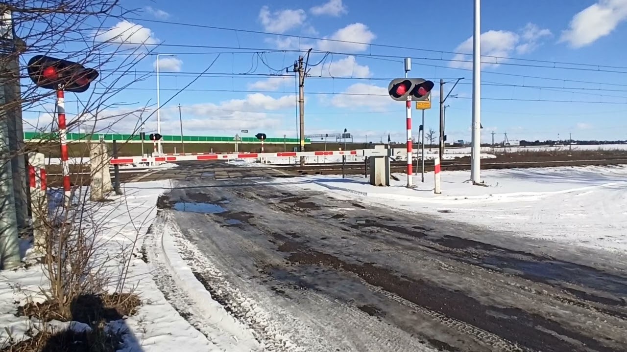 Przejazd kolejowy POZNAŃ GARASZEWO - KRZESINY \\ (16.02.2025) \\