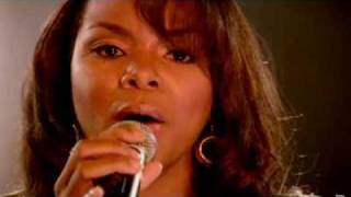 Letoya - Torn Live