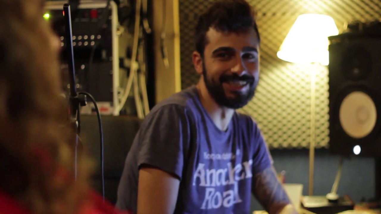 Little Closer - Compañia de Sueños Ilimitada (Ft. Iñigo Bregel - Los Estanques)