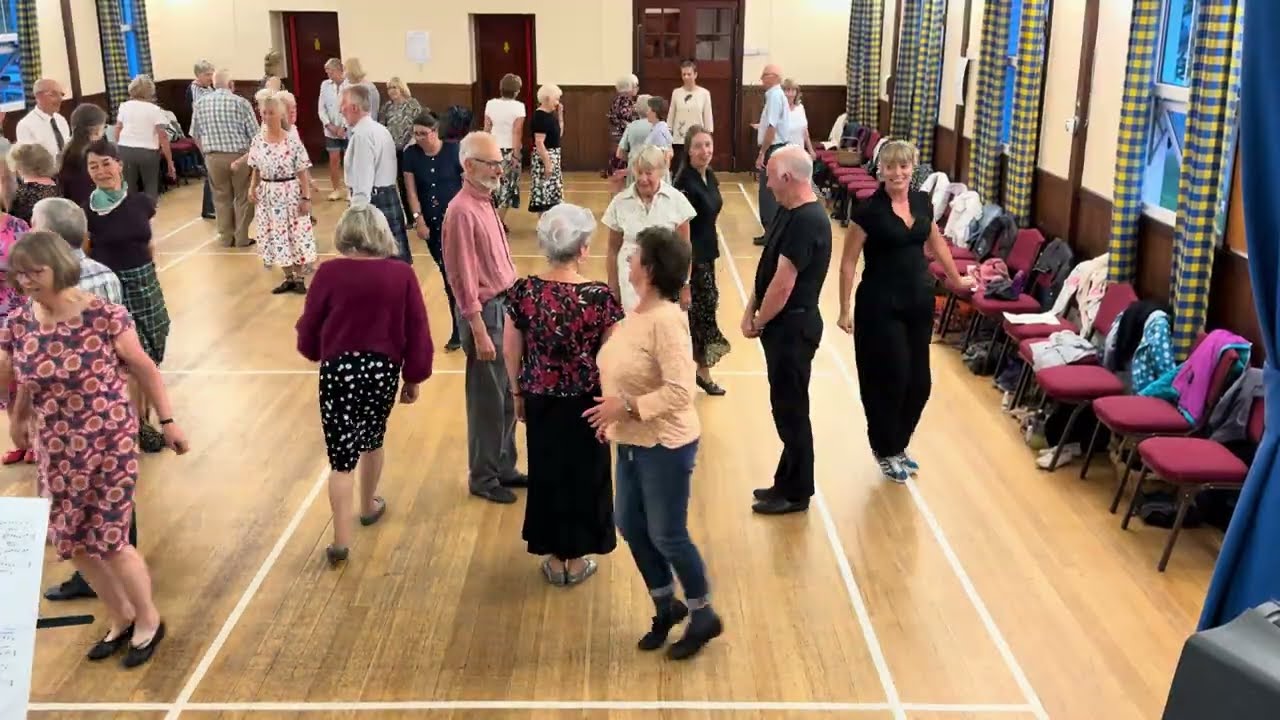 【中古】 Scottish Country Dances－Jigs Waltzes ＆ Reels ScottishCountryDances－Ji Amazon.com: Scottish Country Dances: Jigs, Waltzes and Reels