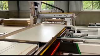 Double working area R8 CNC router machine linear processing machine for sale.